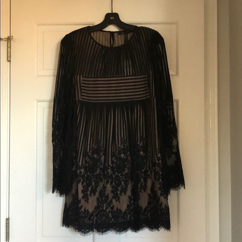 BCBG Luann Floral Lace Dress